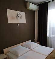 Kirovskie Dachi Motel