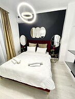 Metropole Apartments Old City