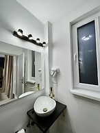 Metropole Apartments Old City