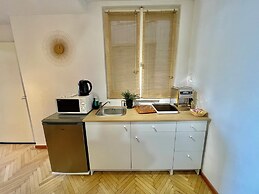 Metropole Apartments Old City