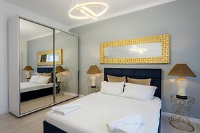 Metropole Apartments Old City