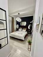 Metropole Apartments Old City