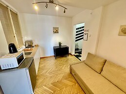 Metropole Apartments Old City