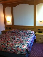Hotel Meida