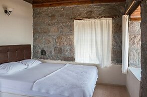 Assos Akropol Pansiyon