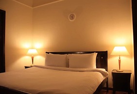 Queens Service Suite at Times Square