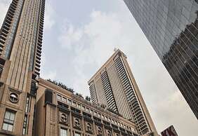 Queens Service Suite at Times Square