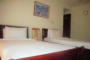 Queens Service Suite at Times Square