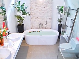 Ka Villa Rawai : Peaceful 4 Bedrooms