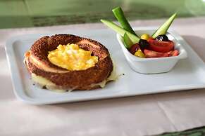 Frida Suites and Aparts