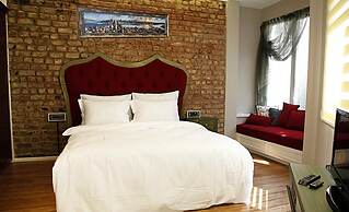 Frida Suites and Aparts