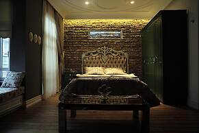 Frida Suites and Aparts