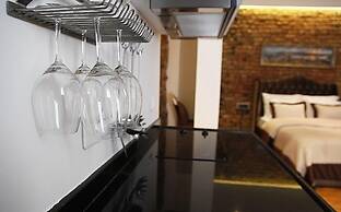 Frida Suites and Aparts