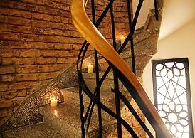 Frida Suites and Aparts