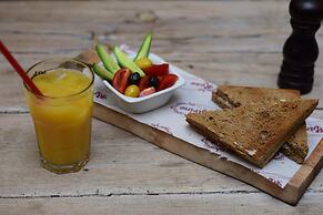 Frida Suites and Aparts