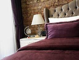 Frida Suites and Aparts