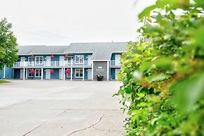 Royal Inn & Suites