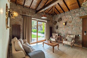Assos Park Hotel