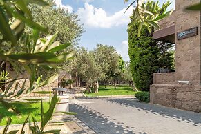 Assos Park Hotel