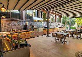 Assos Park Hotel
