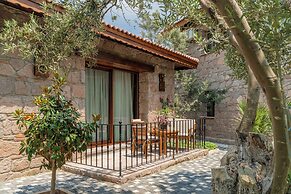 Assos Park Hotel