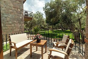 Assos Park Hotel