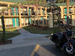 Econo Lodge Inn & Suites Hardeeville I-95