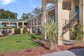 Econo Lodge Inn & Suites Hardeeville I-95