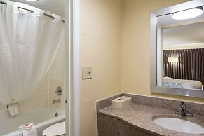 Econo Lodge Inn & Suites Hardeeville I-95