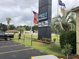 Econo Lodge Inn & Suites Hardeeville I-95