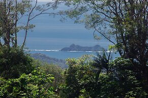 Nature's Edge Boutique Hotel