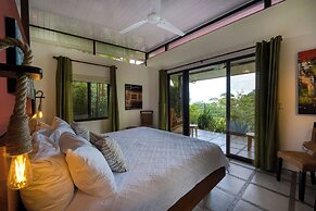 Nature's Edge Boutique Hotel