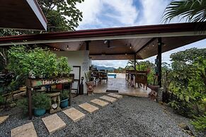 Nature's Edge Boutique Hotel