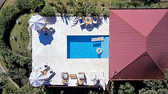 Nature's Edge Boutique Hotel