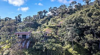 Nature's Edge Boutique Hotel