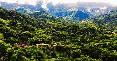 Nature's Edge Boutique Hotel