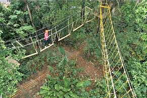 Nature's Edge Boutique Hotel