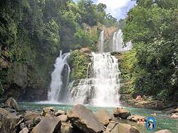 Nature's Edge Boutique Hotel