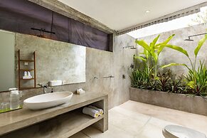 Esha Villa Drupadi Seminyak