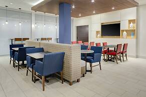 Holiday Inn Express and Suites King George- Dahlgren by IHG