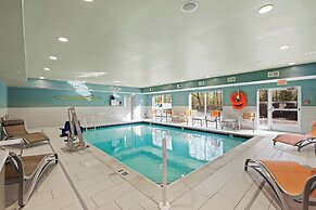 Holiday Inn Express and Suites North Brunswick by IHG