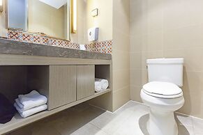 Holiday Inn Express Lhasa Potala Palace by IHG