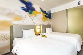 Holiday Inn Express Lhasa Potala Palace by IHG