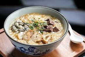 HUALUXE Xiamen Haicang Harbour View