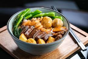 HUALUXE Xiamen Haicang Harbour View