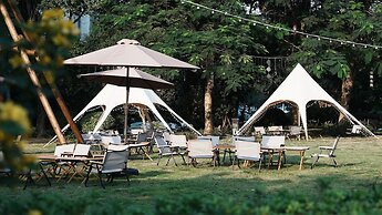 HUALUXE Xiamen Haicang Harbour View