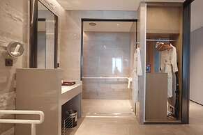 HUALUXE Xiamen Haicang Harbour View