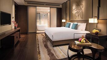 HUALUXE Xiamen Haicang Harbour View