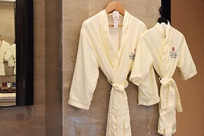 HUALUXE Xiamen Haicang Harbour View