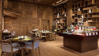 HUALUXE Xiamen Haicang Harbour View